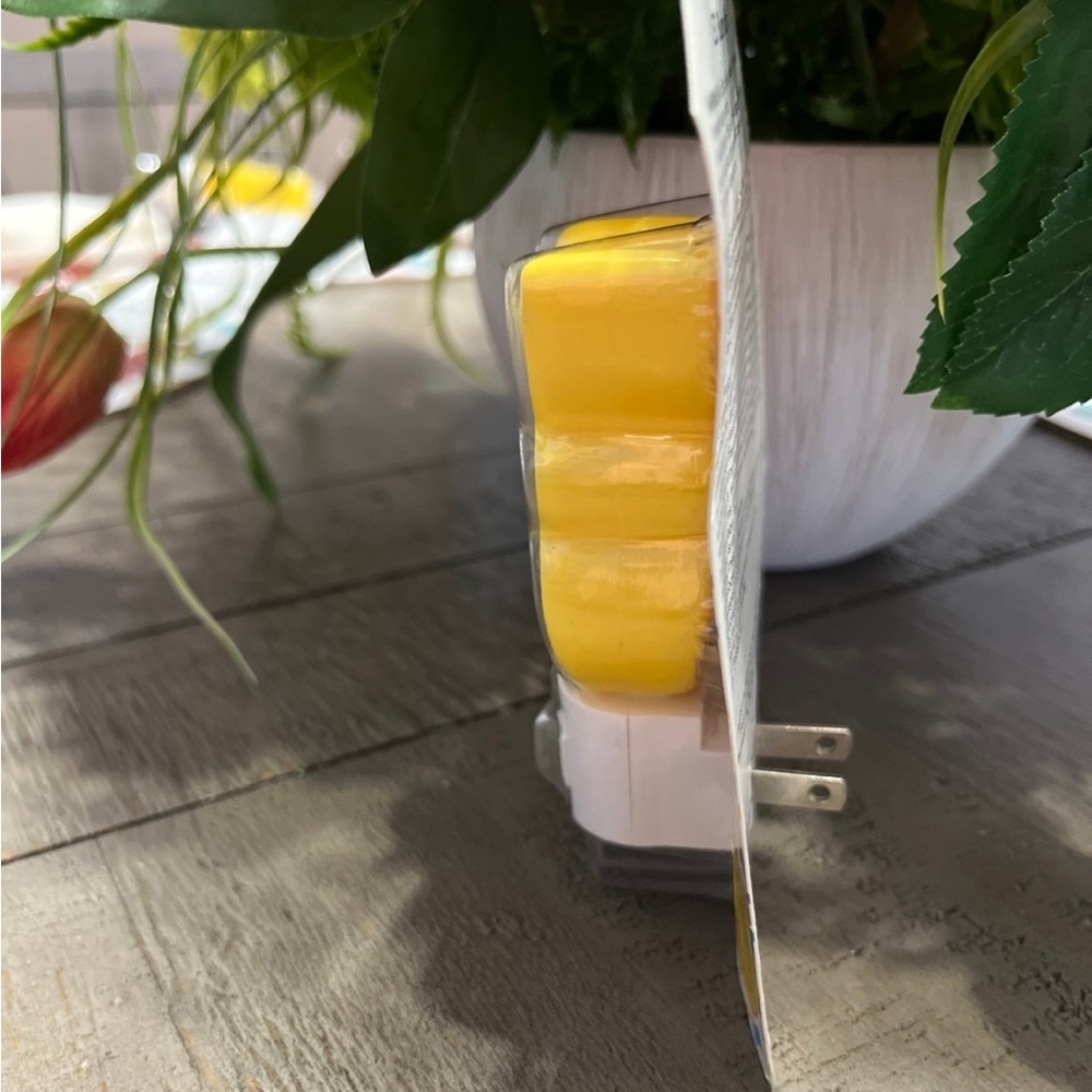 🐥PEEPS LED Nightlight-NEW - Picture 3 of 6